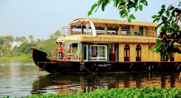 Sharing houseboat in alappuzha